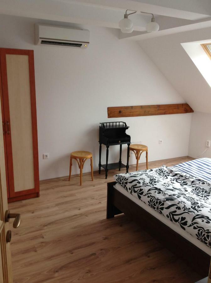 King Apartman Sárvár 外观 照片