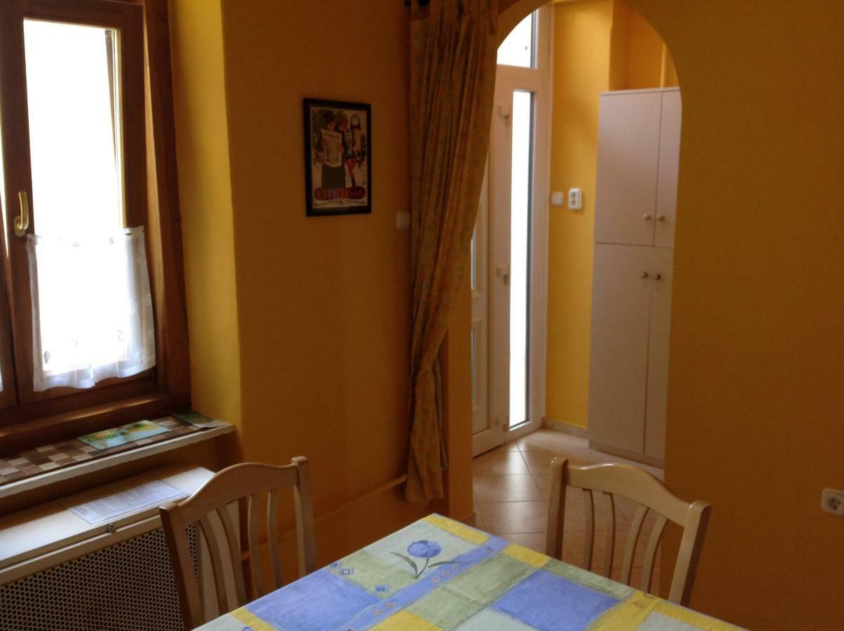 King Apartman Sárvár 外观 照片